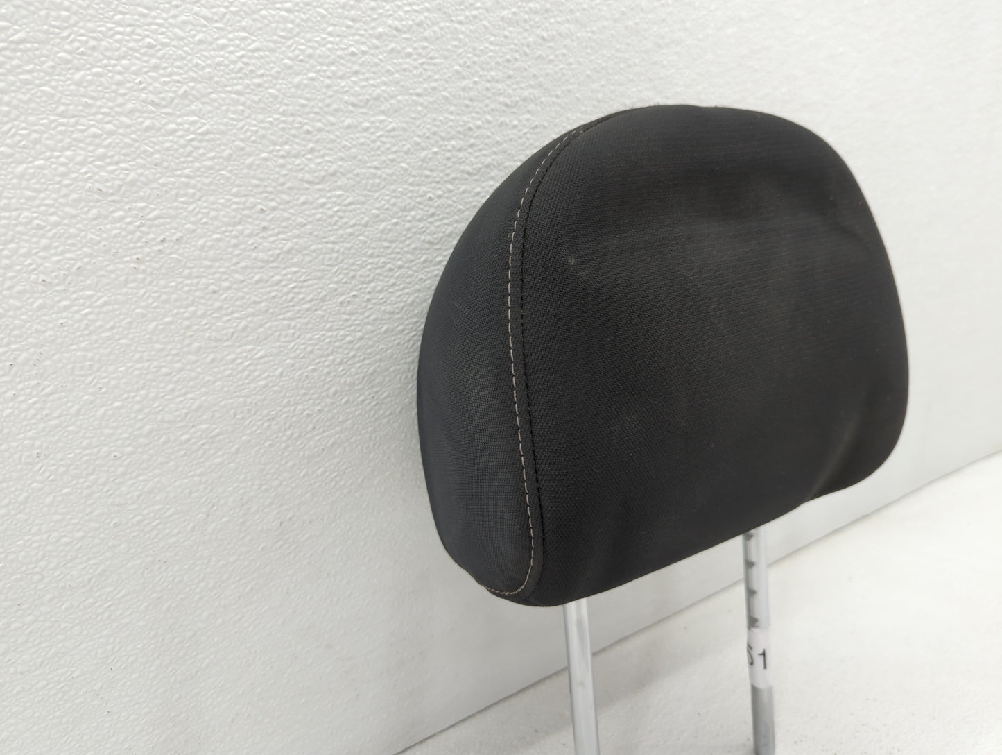 2017-2019 Nissan Sentra Headrest Head Rest Front Driver Passenger Seat - Oemusedautoparts1.com
