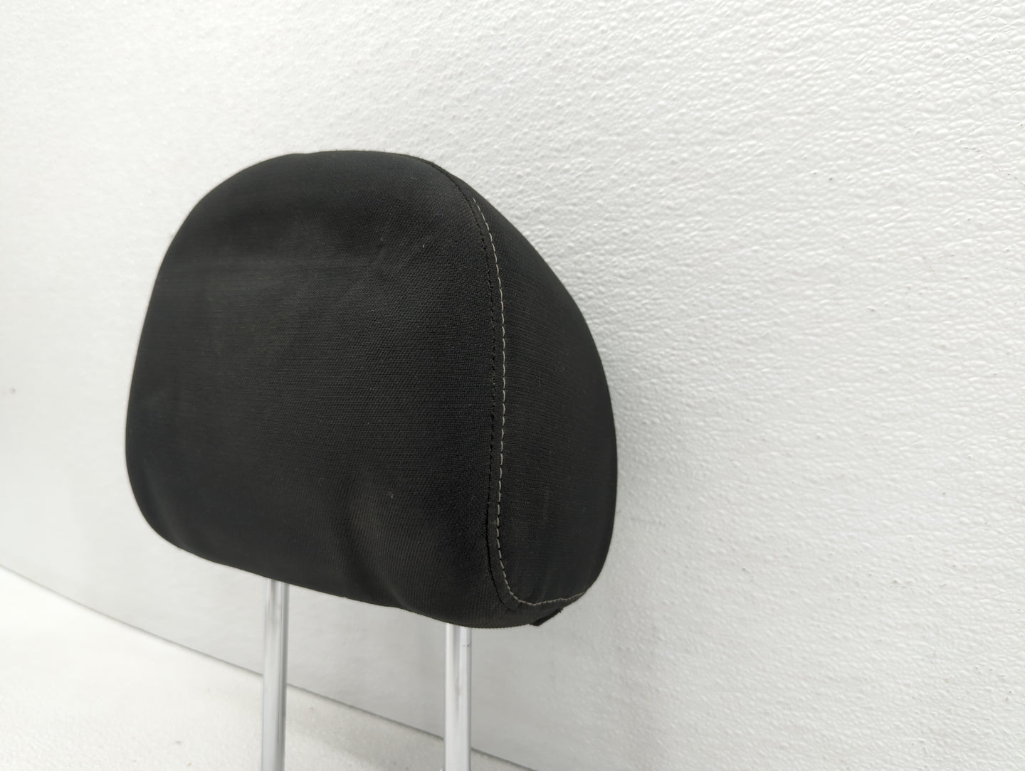 2017-2019 Nissan Sentra Headrest Head Rest Front Driver Passenger Seat - Oemusedautoparts1.com