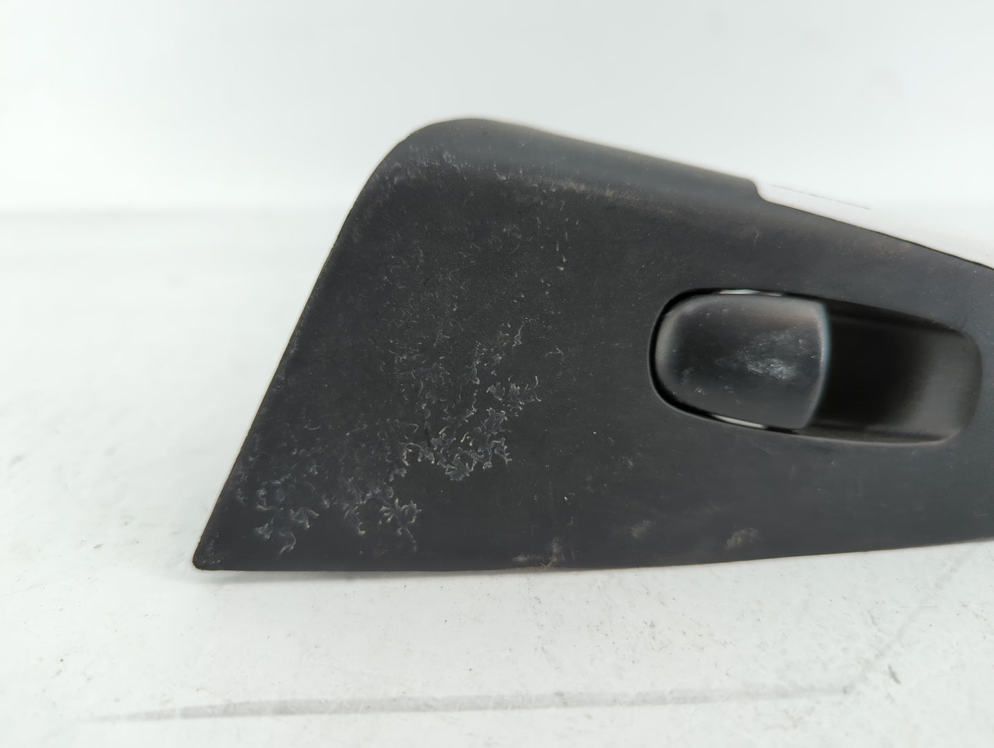 2013-2019 Nissan Sentra Passenger Right Power Window Switch - Oemusedautoparts1.com