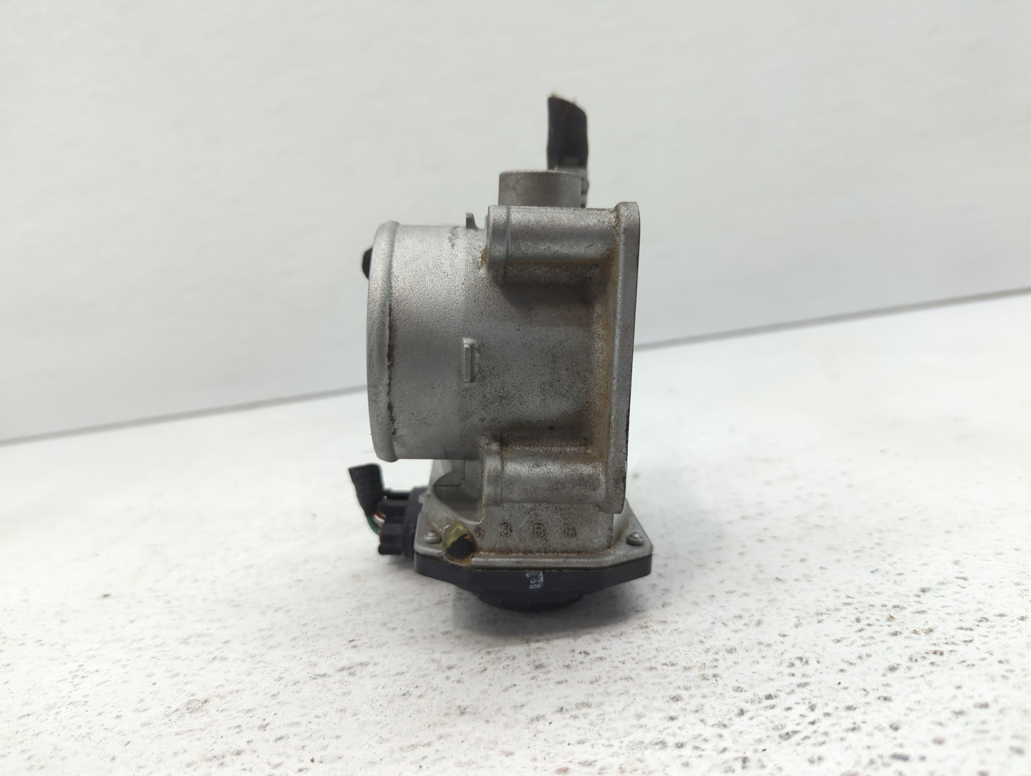 2013-2019 Nissan Sentra Throttle Body P/N:3RA60-01 E 3RA60-01 A, 3RA60-01 C Fits Fits 2013 2014 2015 2016 2017 2018 2019 OEM
