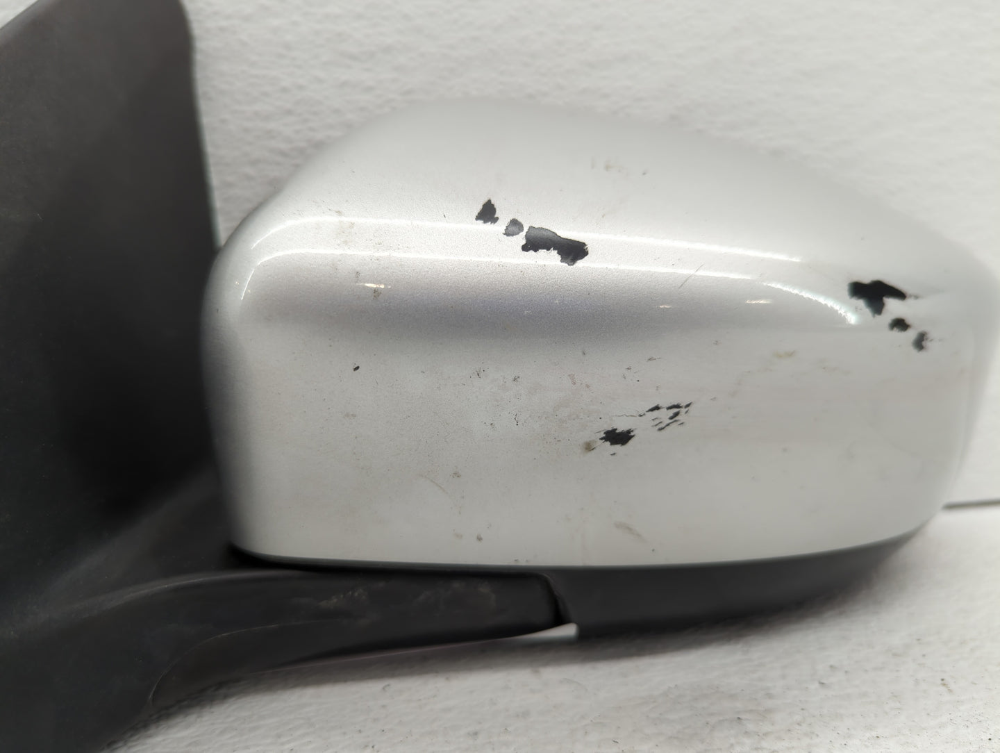 2016-2019 Nissan Sentra Driver Side View Mirror - Left Door Mirror OEM Used - Oemusedautoparts1.com