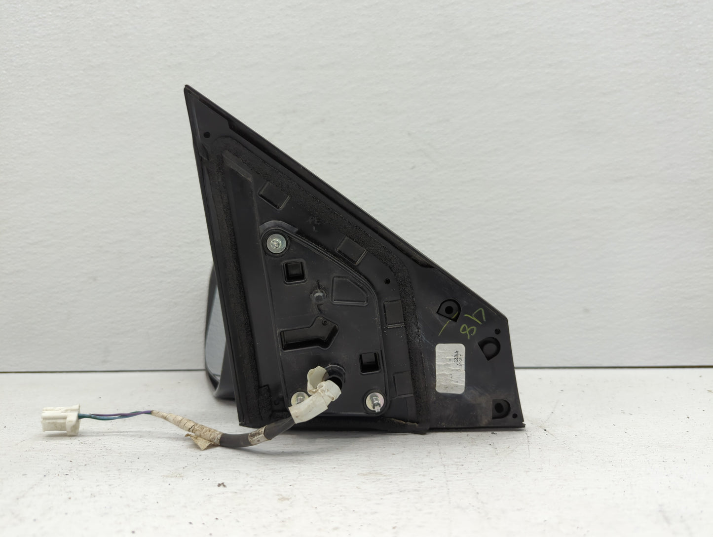2016-2019 Nissan Sentra Driver Side View Mirror - Left Door Mirror OEM Used - Oemusedautoparts1.com