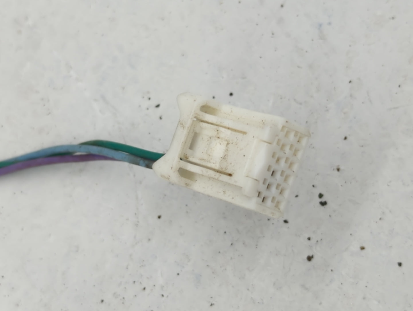 2016-2019 Nissan Sentra Driver Side View Mirror - Left Door Mirror OEM Used - Oemusedautoparts1.com