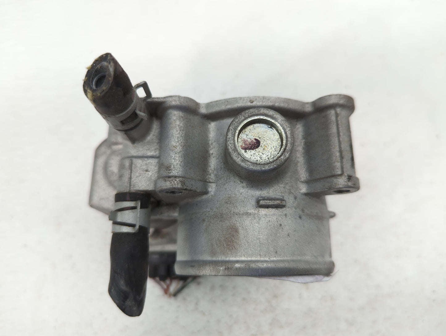2013-2019 Nissan Sentra Throttle Body P/N:3RA60-01 E Fits Fits 2013 2014 2015 2016 2017 2018 2019 OEM Used Auto Parts - Oemu