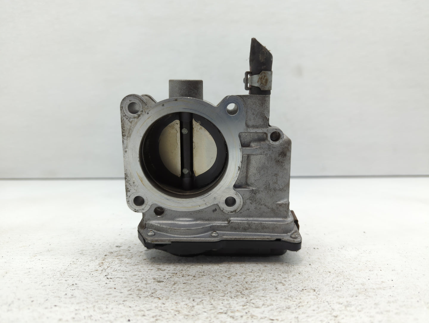 2013-2019 Nissan Sentra Throttle Body P/N:3RA60-01 E Fits Fits 2013 2014 2015 2016 2017 2018 2019 OEM Used Auto Parts - Oemu