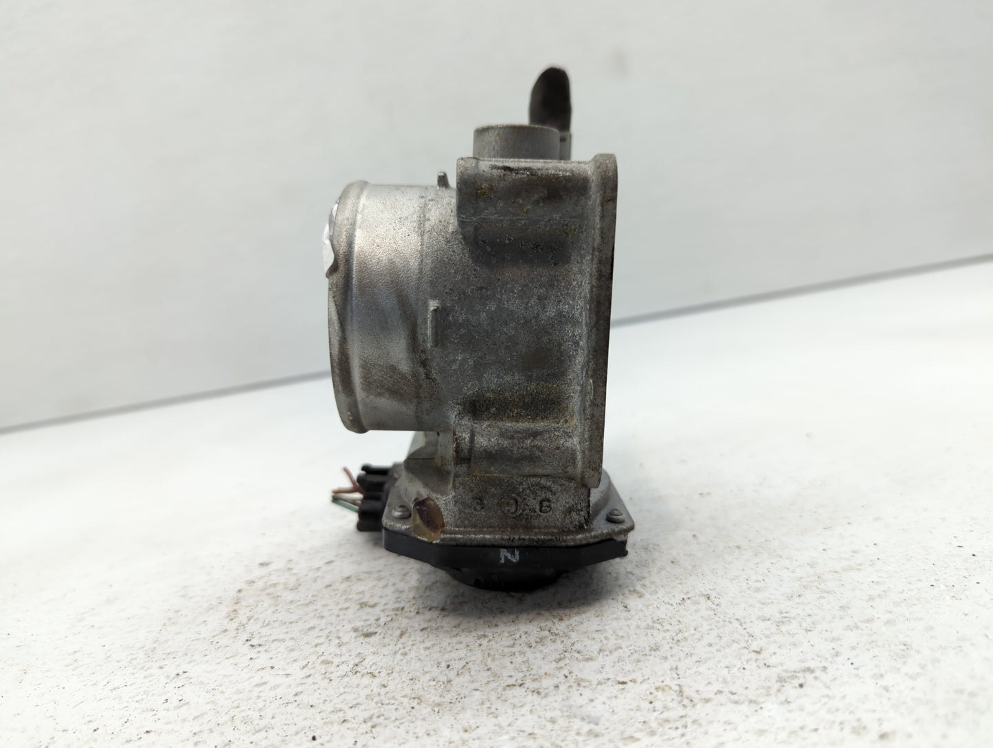 2013-2019 Nissan Sentra Throttle Body P/N:3RA60-01 E Fits Fits 2013 2014 2015 2016 2017 2018 2019 OEM Used Auto Parts - Oemu