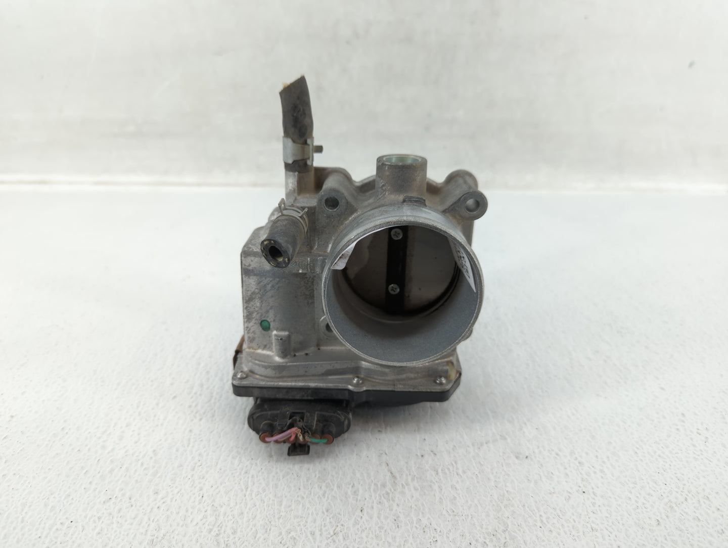 2013-2019 Nissan Sentra Throttle Body P/N:3RA60-01 E Fits Fits 2013 2014 2015 2016 2017 2018 2019 OEM Used Auto Parts - Oemu