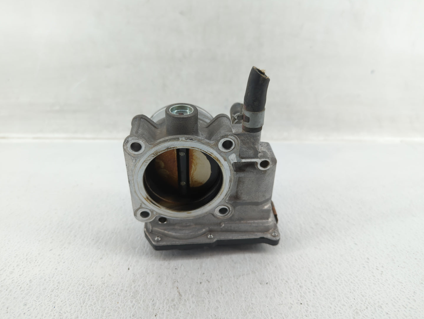 2013-2019 Nissan Sentra Throttle Body P/N:3RA60-01 E Fits Fits 2013 2014 2015 2016 2017 2018 2019 OEM Used Auto Parts - Oemu