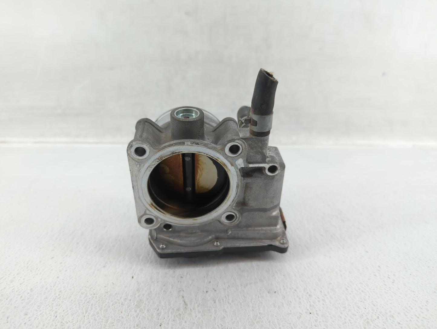 2013-2019 Nissan Sentra Throttle Body P/N:3RA60-01 E Fits Fits 2013 2014 2015 2016 2017 2018 2019 OEM Used Auto Parts - Oemu