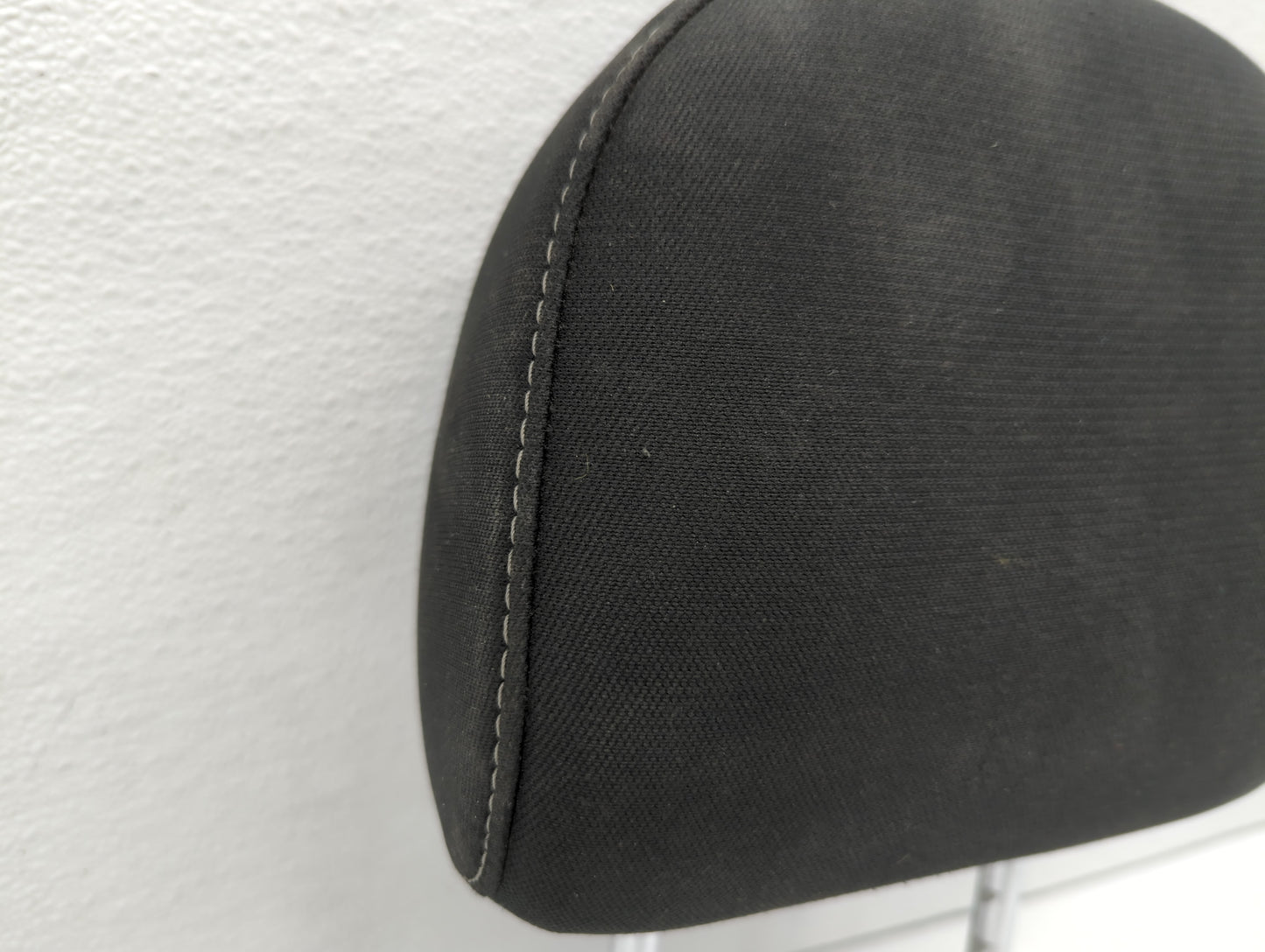 2017-2019 Nissan Sentra Headrest Head Rest Front Driver Passenger Seat - Oemusedautoparts1.com
