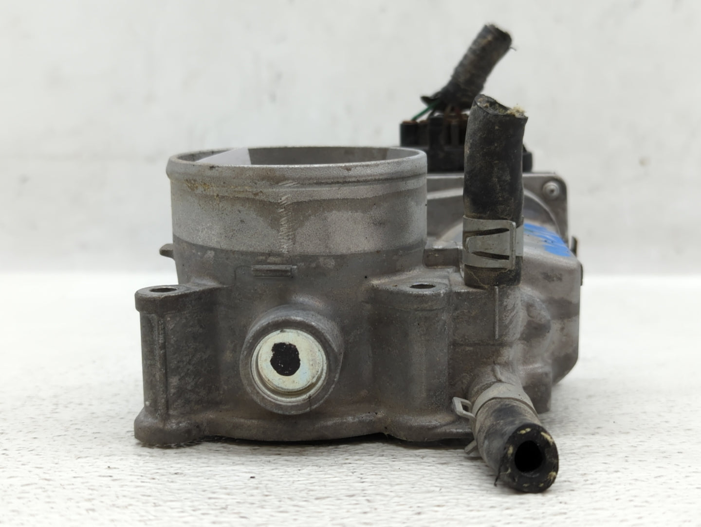 2013-2019 Nissan Sentra Throttle Body P/N:3RA60-01 E Fits Fits 2013 2014 2015 2016 2017 2018 2019 OEM Used Auto Parts - Oemu