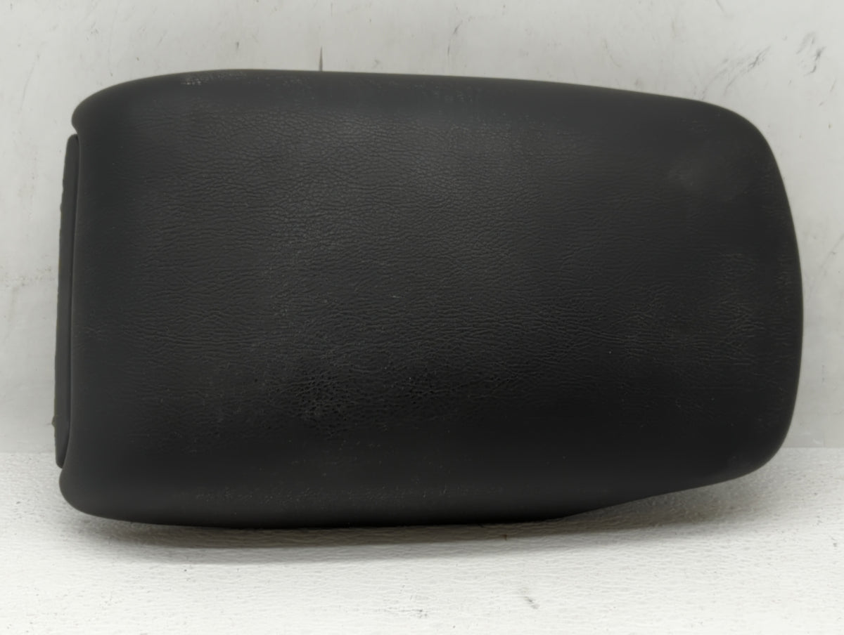 2019 Nissan Sentra Center Console Armrest Cover Lid 548467 - Oemusedautoparts1.com