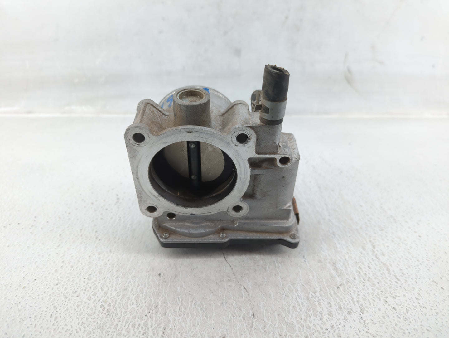 2013-2019 Nissan Sentra Throttle Body P/N:3RA60-01 E Fits Fits 2013 2014 2015 2016 2017 2018 2019 OEM Used Auto Parts - Oemu