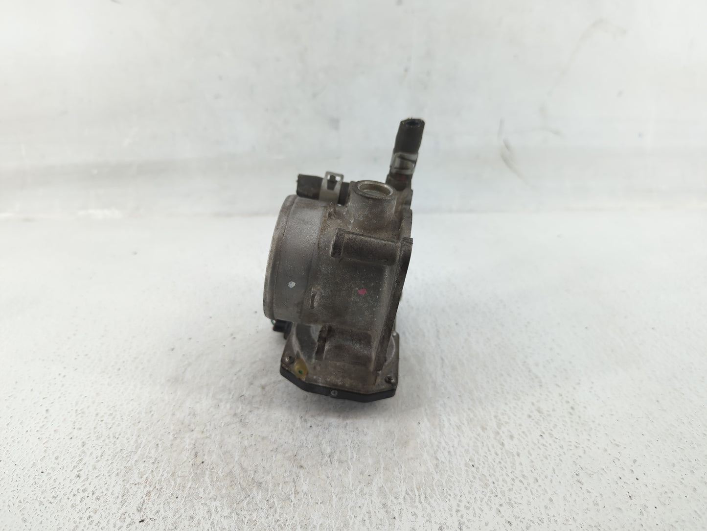 2013-2019 Nissan Sentra Throttle Body P/N:3RA60-01 E Fits Fits 2013 2014 2015 2016 2017 2018 2019 OEM Used Auto Parts - Oemu