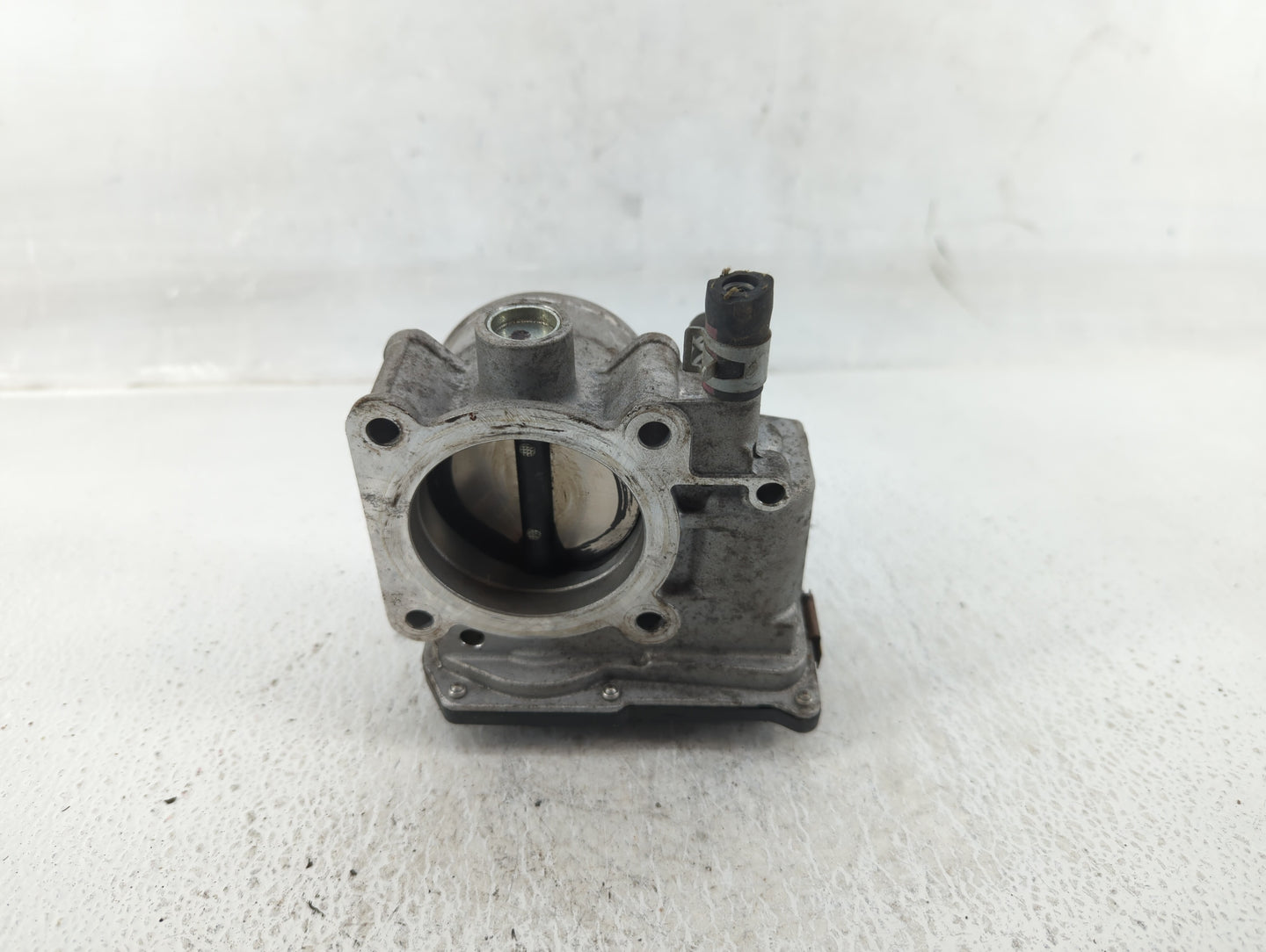 2013-2019 Nissan Sentra Throttle Body P/N:3RA60-01 E Fits Fits 2013 2014 2015 2016 2017 2018 2019 OEM Used Auto Parts - Oemu