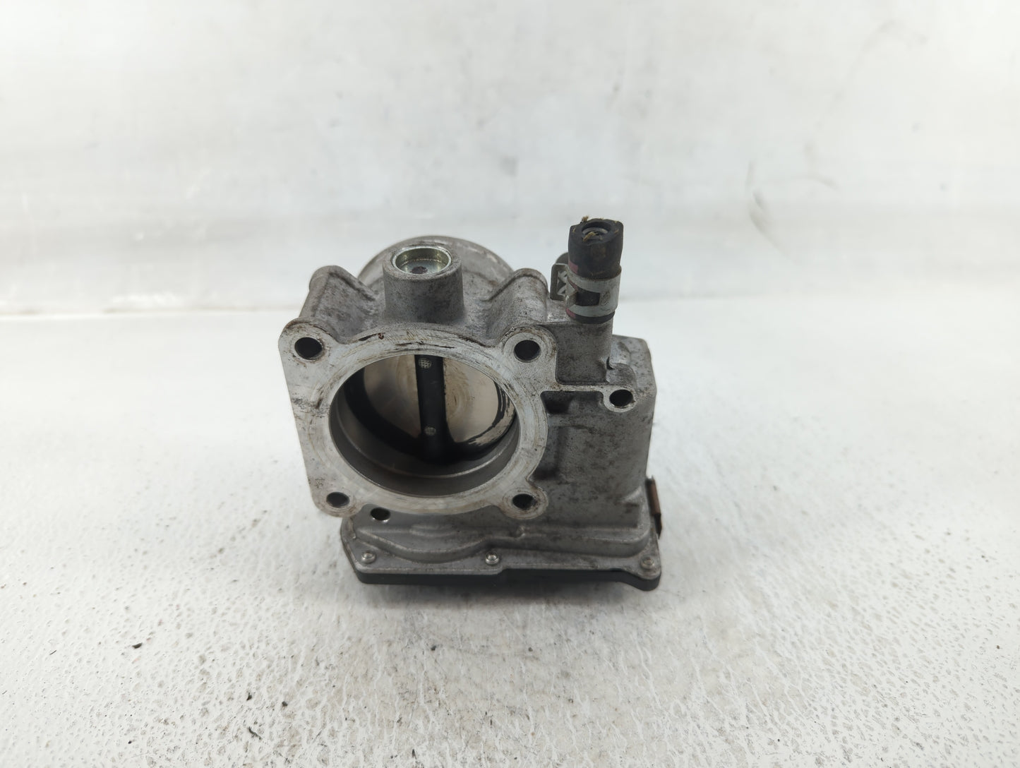 2013-2019 Nissan Sentra Throttle Body P/N:3RA60-01 E Fits Fits 2013 2014 2015 2016 2017 2018 2019 OEM Used Auto Parts - Oemu