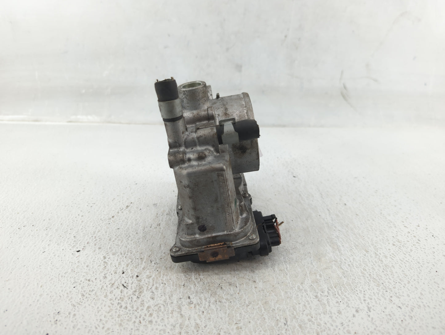 2013-2019 Nissan Sentra Throttle Body P/N:3RA60-01 E Fits Fits 2013 2014 2015 2016 2017 2018 2019 OEM Used Auto Parts - Oemu