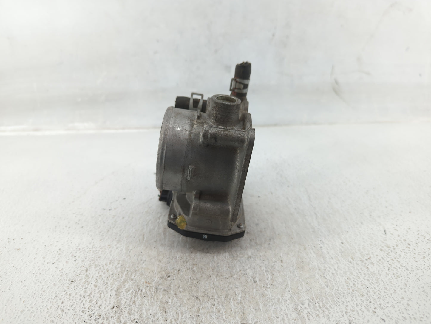 2013-2019 Nissan Sentra Throttle Body P/N:3RA60-01 E Fits Fits 2013 2014 2015 2016 2017 2018 2019 OEM Used Auto Parts - Oemu