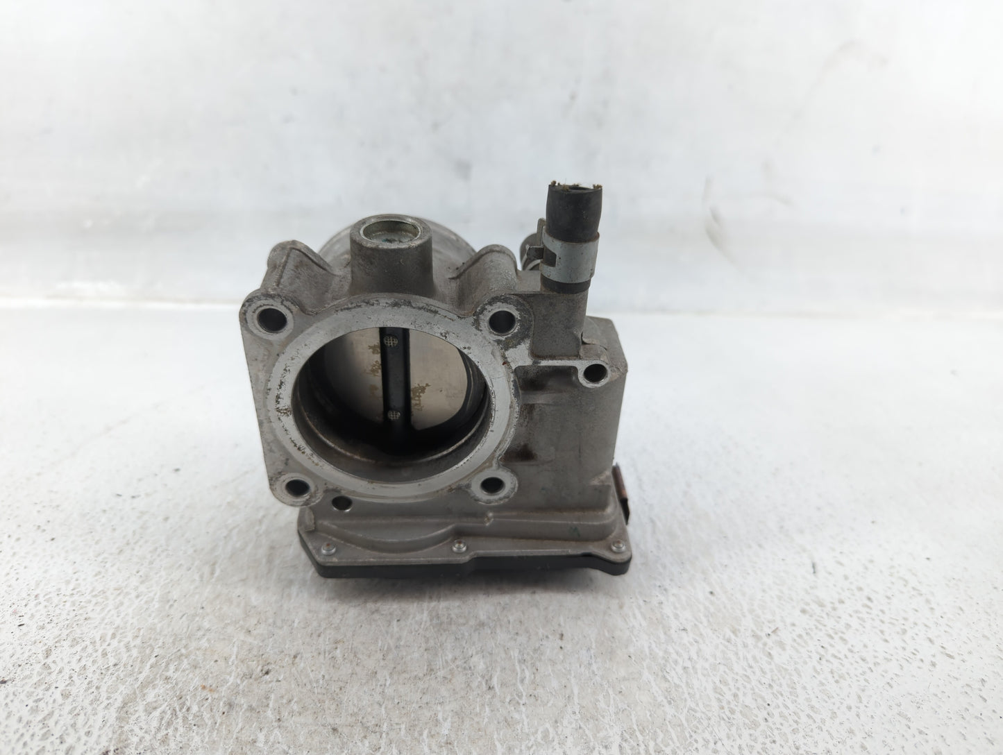 2013-2019 Nissan Sentra Throttle Body P/N:3RA60-01 E Fits Fits 2013 2014 2015 2016 2017 2018 2019 OEM Used Auto Parts - Oemu