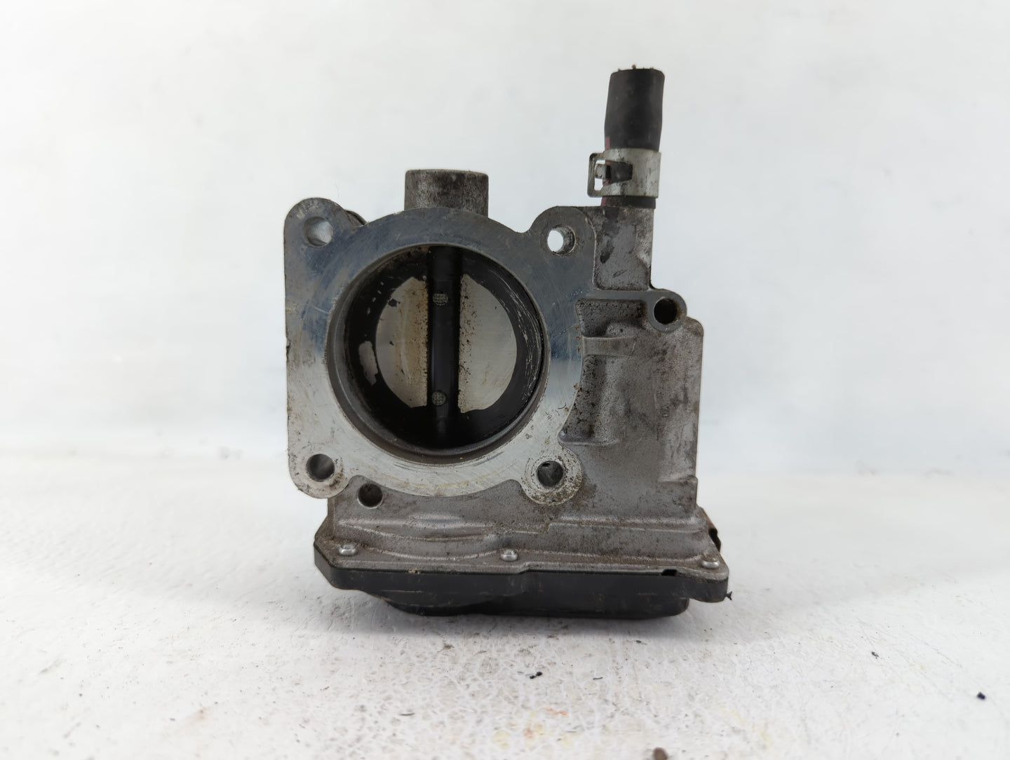 2013-2019 Nissan Sentra Throttle Body P/N:3RA60-01 Fits Fits 2013 2014 2015 2016 2017 2018 2019 OEM Used Auto Parts - Oemuse
