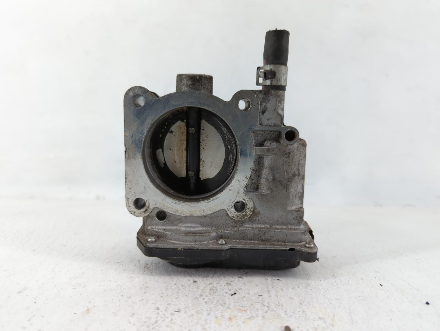 2013-2019 Nissan Sentra Throttle Body P/N:3RA60-01 Fits Fits 2013 2014 2015 2016 2017 2018 2019 OEM Used Auto Parts - Oemuse