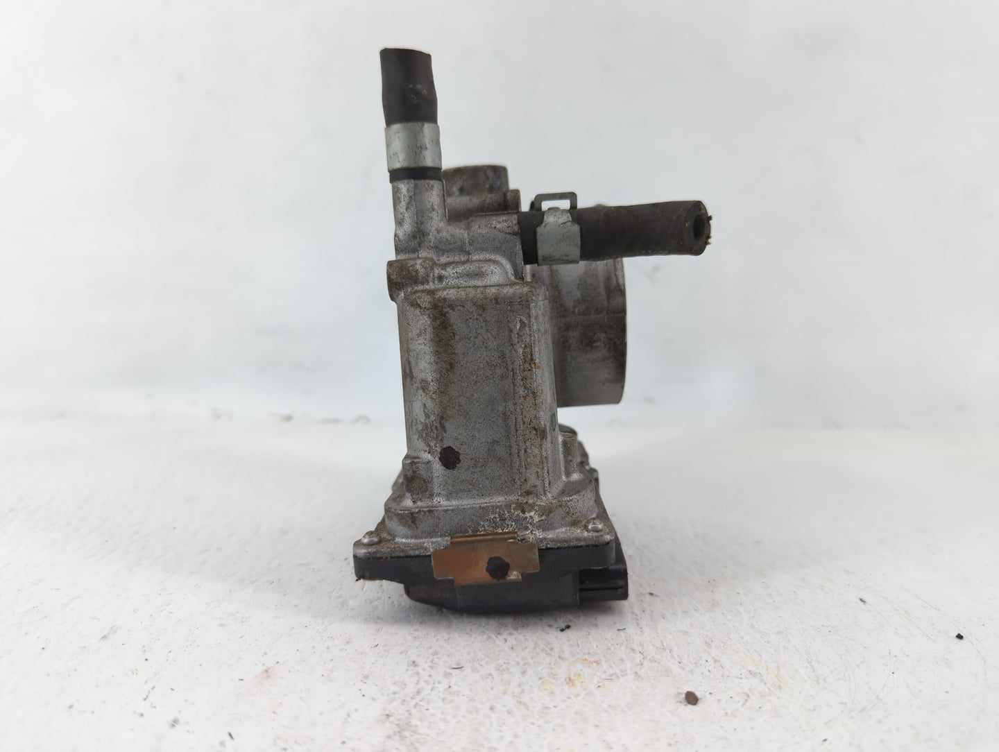 2013-2019 Nissan Sentra Throttle Body P/N:3RA60-01 Fits Fits 2013 2014 2015 2016 2017 2018 2019 OEM Used Auto Parts - Oemuse