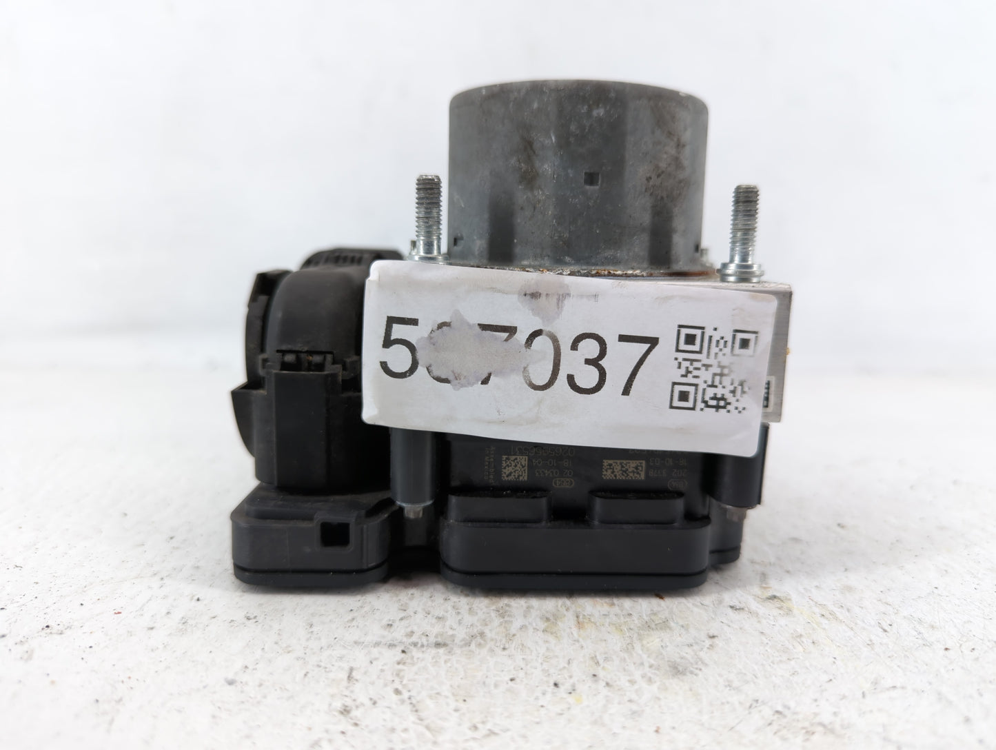 2019 Nissan Sentra ABS Pump Control Module Replacement P/N:47660 5UD0C Fits OEM Used Auto Parts - Oemusedautoparts1.com