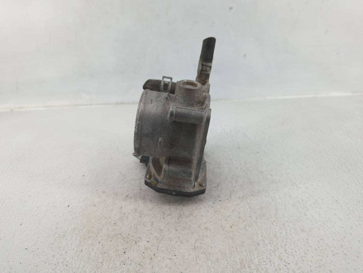 2013-2019 Nissan Sentra Throttle Body P/N:3RA60-01 A Fits Fits 2013 2014 2015 2016 2017 2018 2019 OEM Used Auto Parts - Oemu