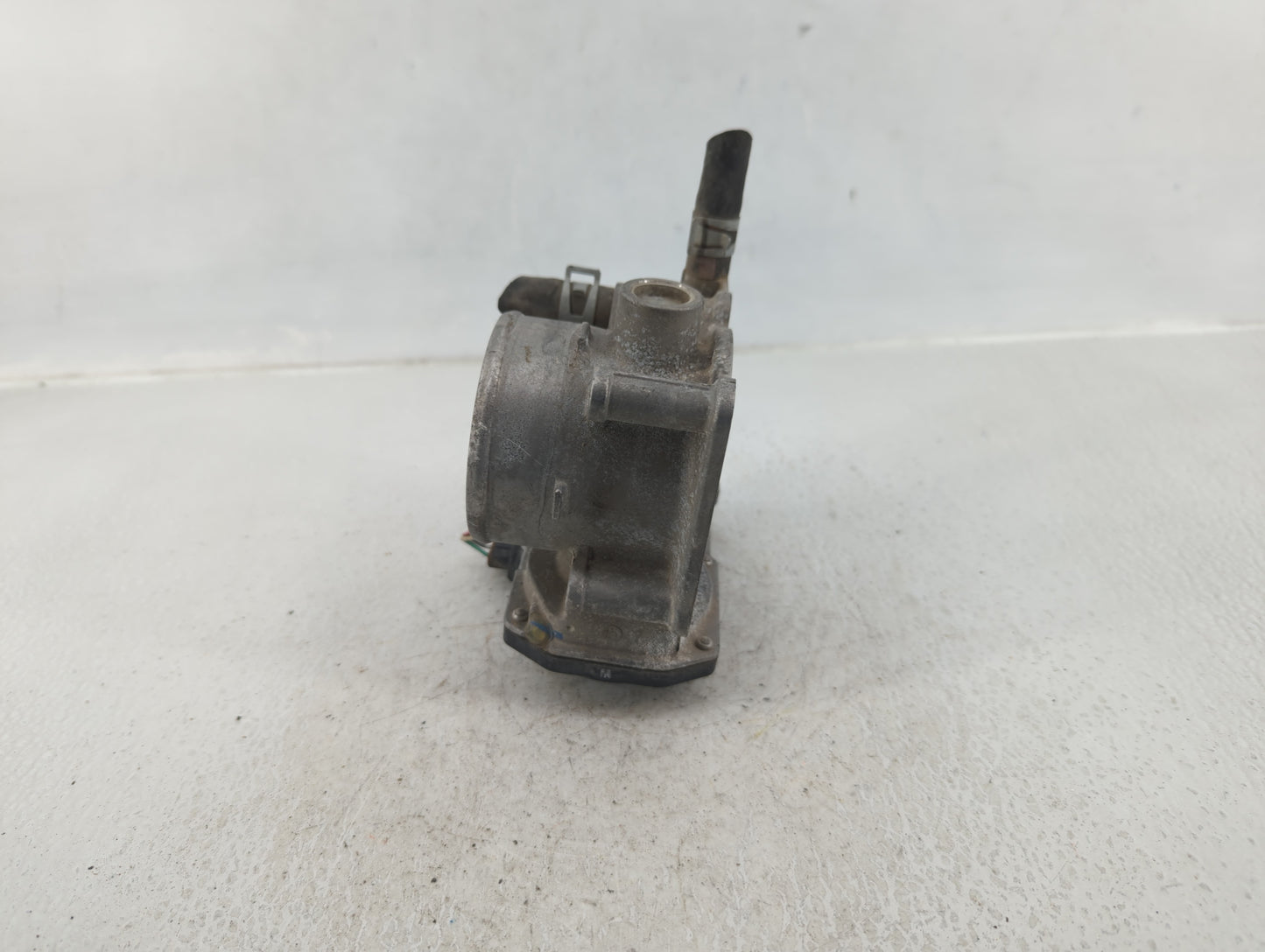 2013-2019 Nissan Sentra Throttle Body P/N:3RA60-01 A Fits Fits 2013 2014 2015 2016 2017 2018 2019 OEM Used Auto Parts - Oemu