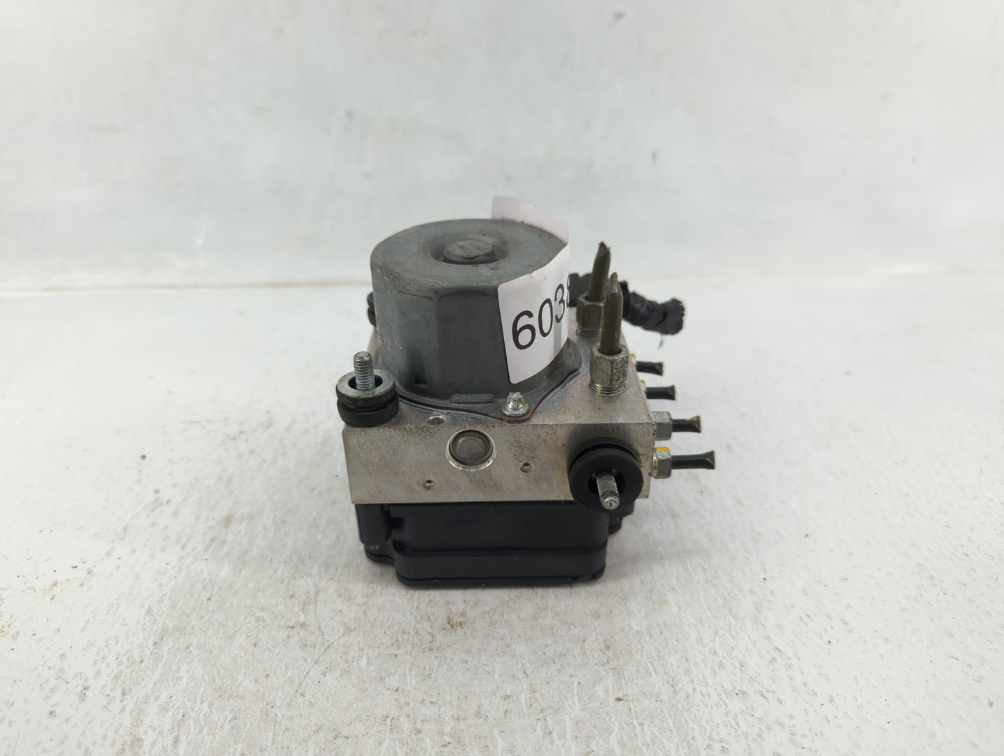 2019 Nissan Sentra ABS Pump Control Module Replacement P/N:47660 5UD0C Fits OEM Used Auto Parts - Oemusedautoparts1.com