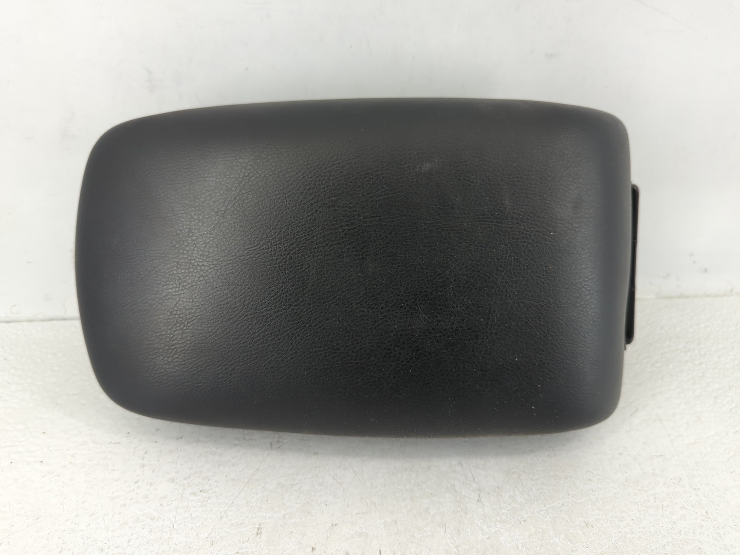 2019 Nissan Sentra Center Console Armrest Cover Lid Black - Oemusedautoparts1.com