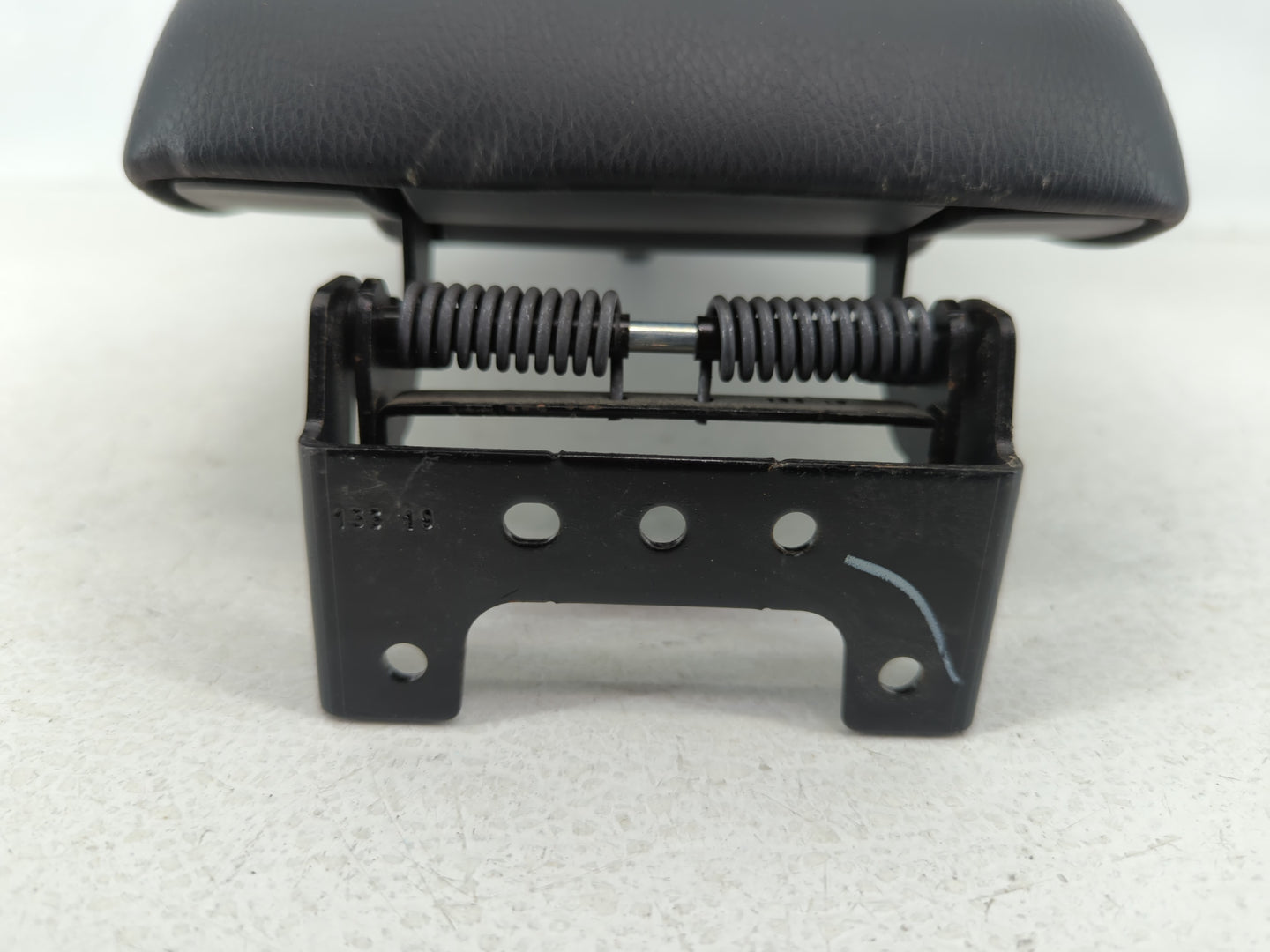 2019 Nissan Sentra Center Console Armrest Cover Lid Black - Oemusedautoparts1.com