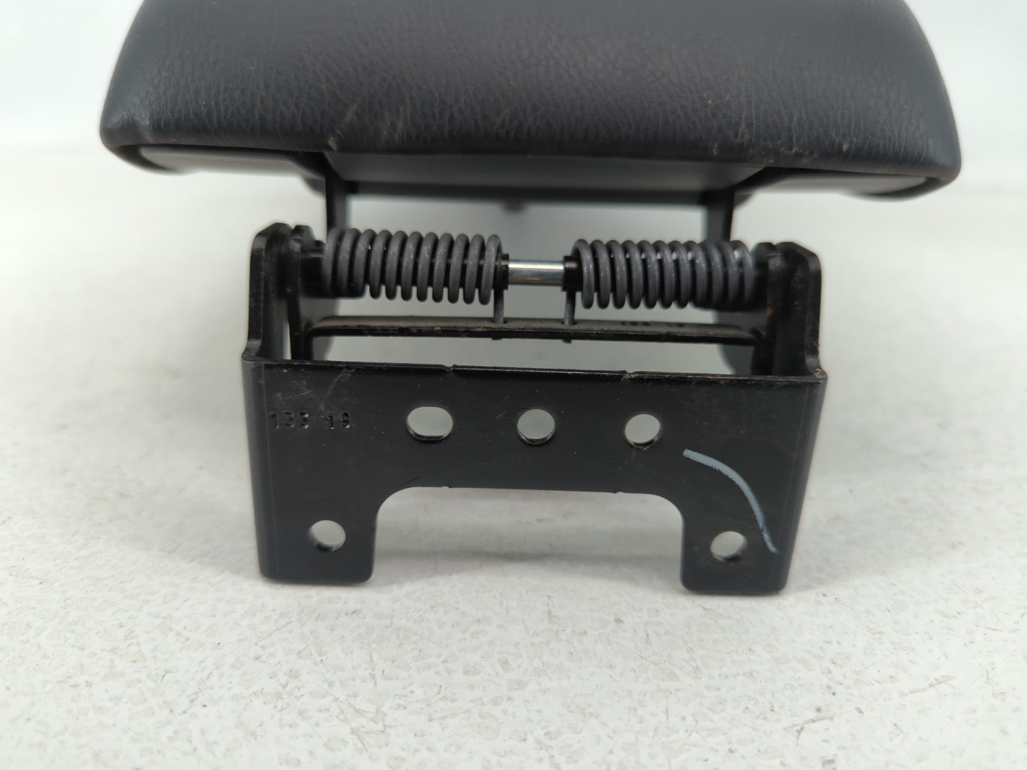 2019 Nissan Sentra Center Console Armrest Cover Lid Black - Oemusedautoparts1.com