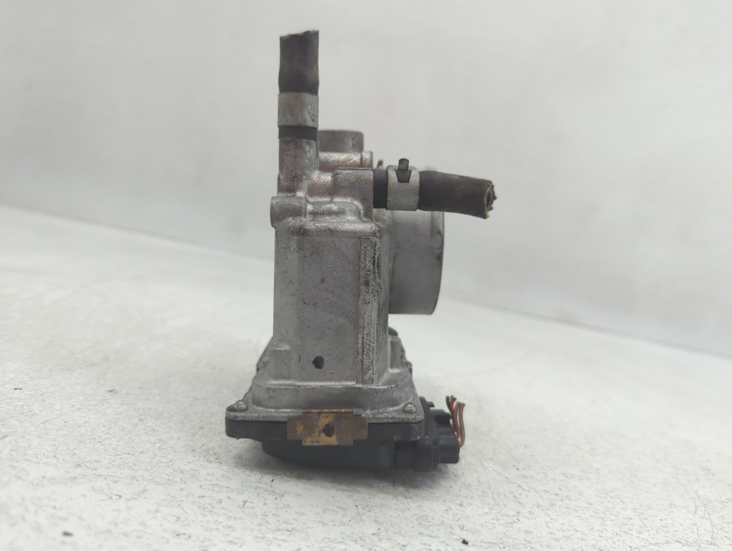 2013-2019 Nissan Sentra Throttle Body P/N:3RA60-01 E Fits Fits 2013 2014 2015 2016 2017 2018 2019 OEM Used Auto Parts - Oemu
