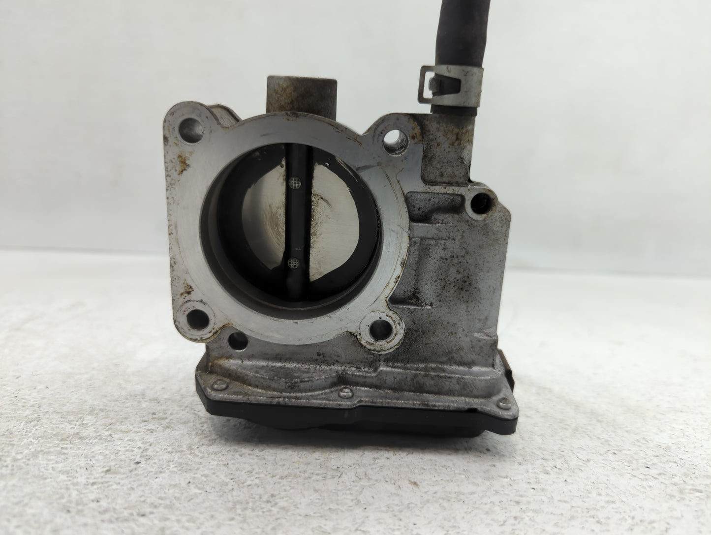 2013-2019 Nissan Sentra Throttle Body P/N:3RA60-01 B Fits Fits 2013 2014 2015 2016 2017 2018 2019 OEM Used Auto Parts - Oemu