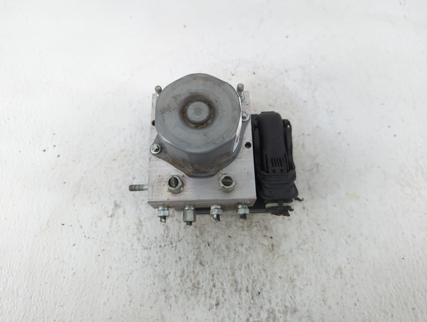 2016-2019 Nissan Sentra ABS Pump Control Module Replacement P/N:47660 9AK0D Fits Fits 2016 2017 2018 2019 OEM Used Auto Part