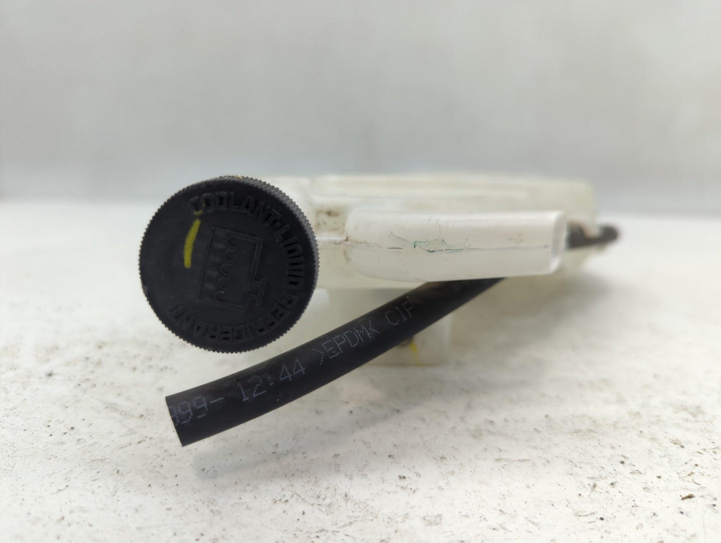 2013-2019 Nissan Sentra Radiator Coolant Overflow Expansion Tank Bottle 662116 - Oemusedautoparts1.com