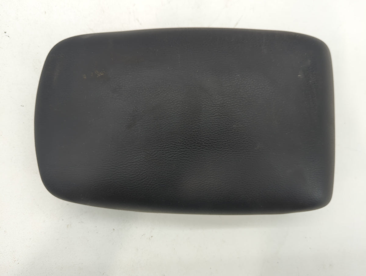 2017-2019 Nissan Sentra Center Console Armrest Cover Lid 662396 - Oemusedautoparts1.com