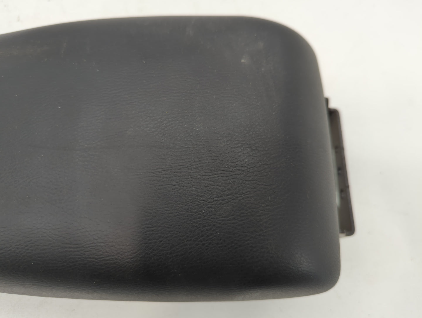 2017-2019 Nissan Sentra Center Console Armrest Cover Lid - Oemusedautoparts1.com