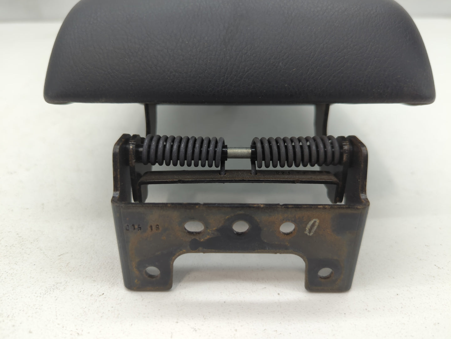 2017-2019 Nissan Sentra Center Console Armrest Cover Lid - Oemusedautoparts1.com