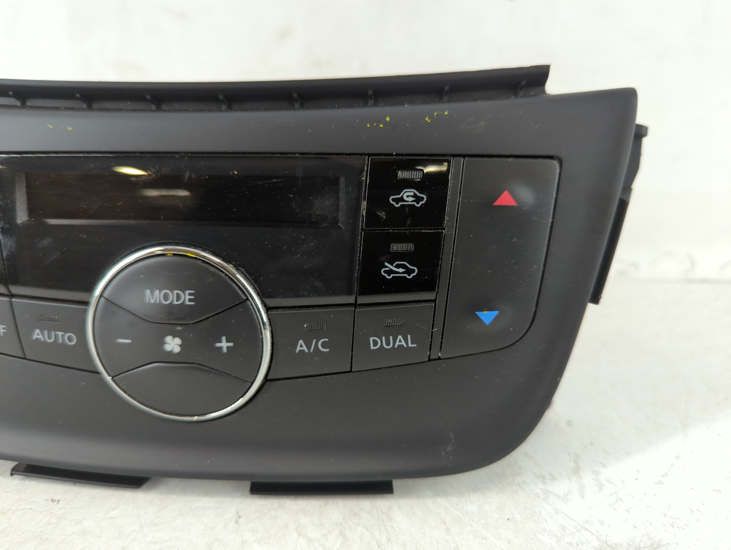 2015-2019 Nissan Sentra Climate Control Module Temperature AC/Heater Replacement P/N:27500 4AT4A Fits OEM Used Auto Parts - 
