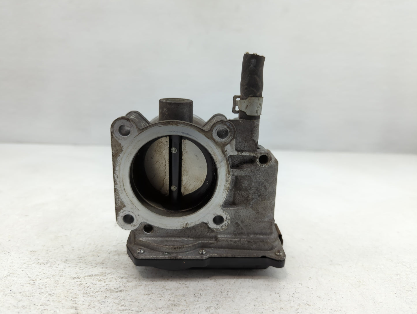 2013-2019 Nissan Sentra Throttle Body P/N:3RA60-01 Fits Fits 2013 2014 2015 2016 2017 2018 2019 OEM Used Auto Parts - Oemuse
