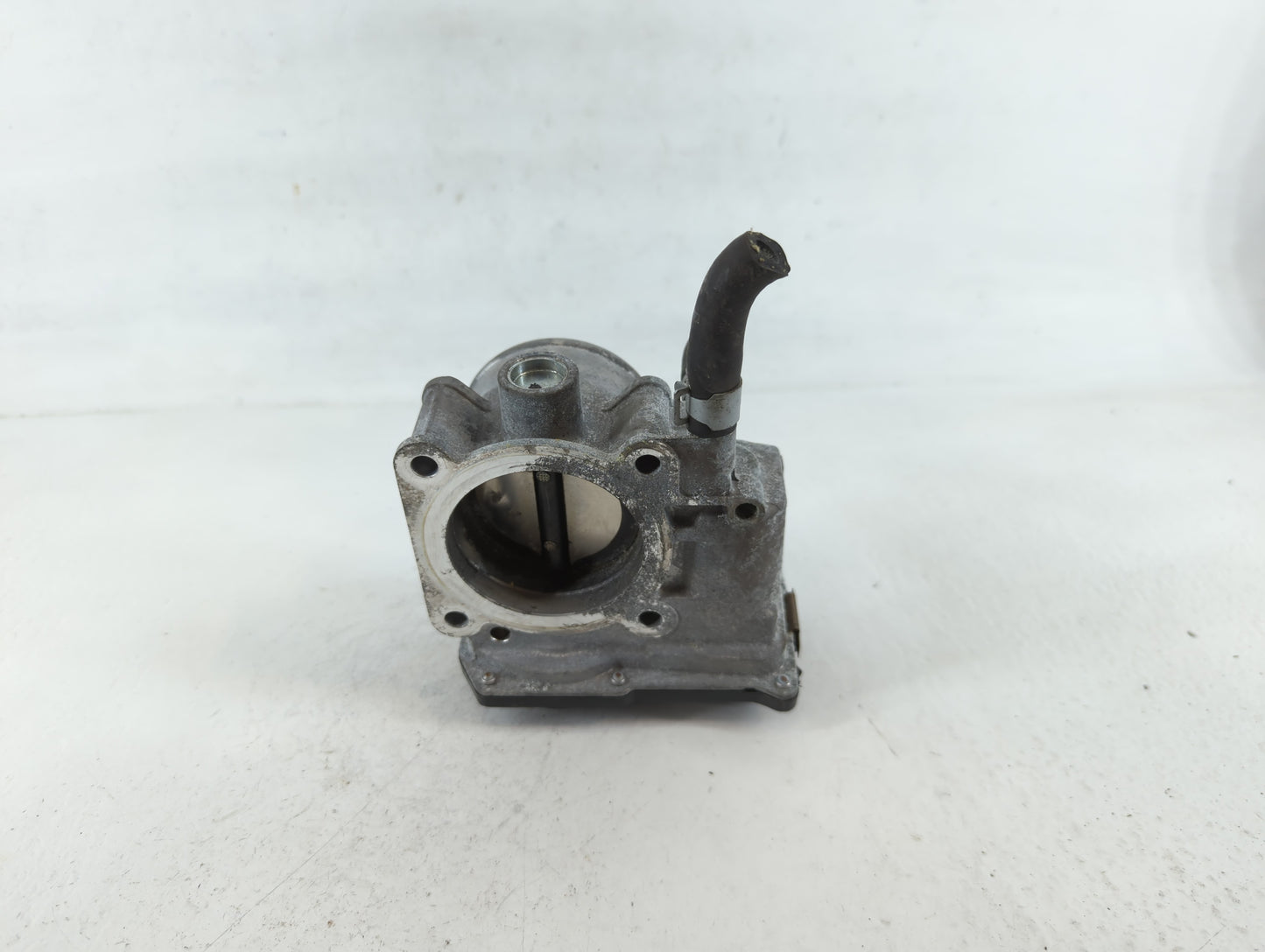2013-2019 Nissan Sentra Throttle Body P/N:3RA60-01 E Fits Fits 2013 2014 2015 2016 2017 2018 2019 OEM Used Auto Parts - Oemu