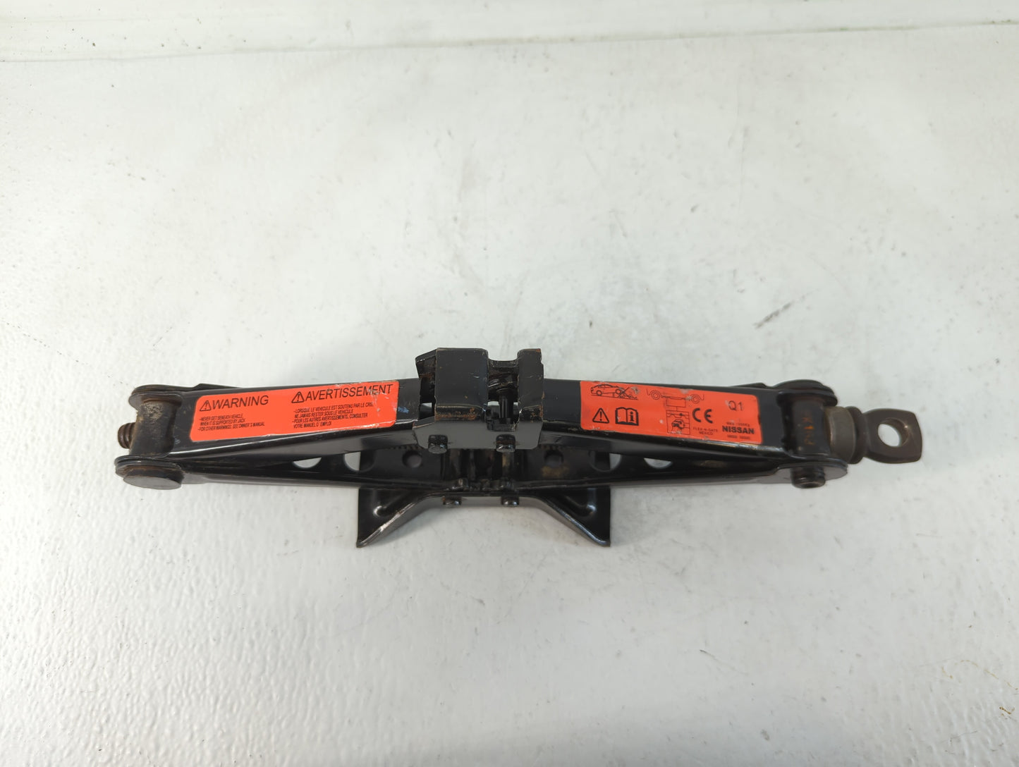 2019 Nissan Sentra Spare Scissor Car Jack 748845 - Oemusedautoparts1.com