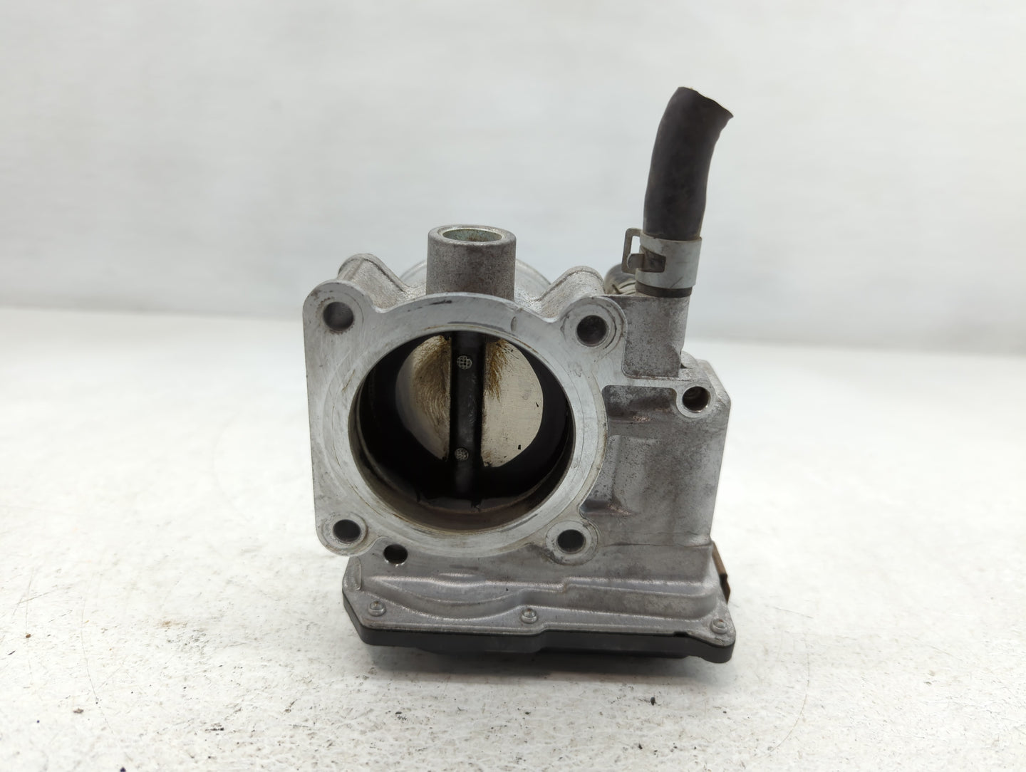 2013-2019 Nissan Sentra Throttle Body P/N:3RA60-01 E Fits Fits 2013 2014 2015 2016 2017 2018 2019 OEM Used Auto Parts - Oemu