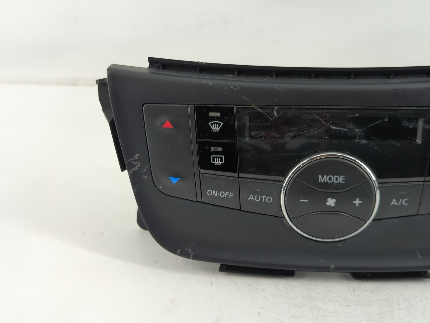 2017-2019 Nissan Sentra Climate Control Module Temperature AC/Heater Replacement Fits Fits 2017 2018 2019 OEM Used Auto Part