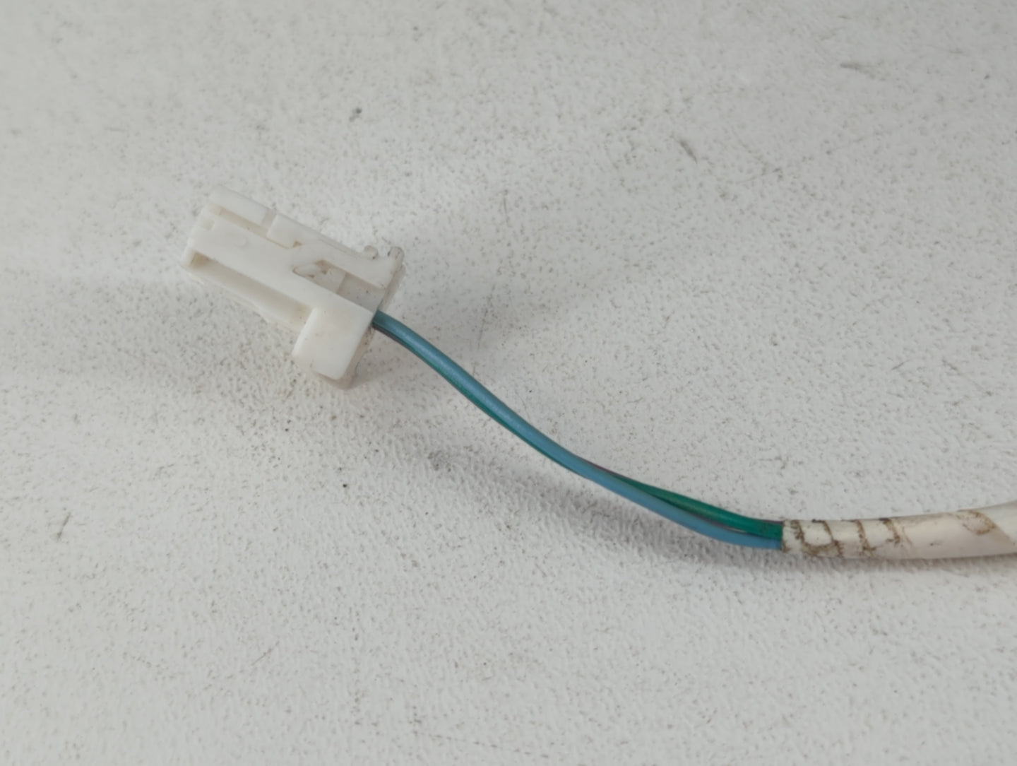 2016-2019 Nissan Sentra Driver Side View Mirror - Left Door Mirror OEM Used - Oemusedautoparts1.com