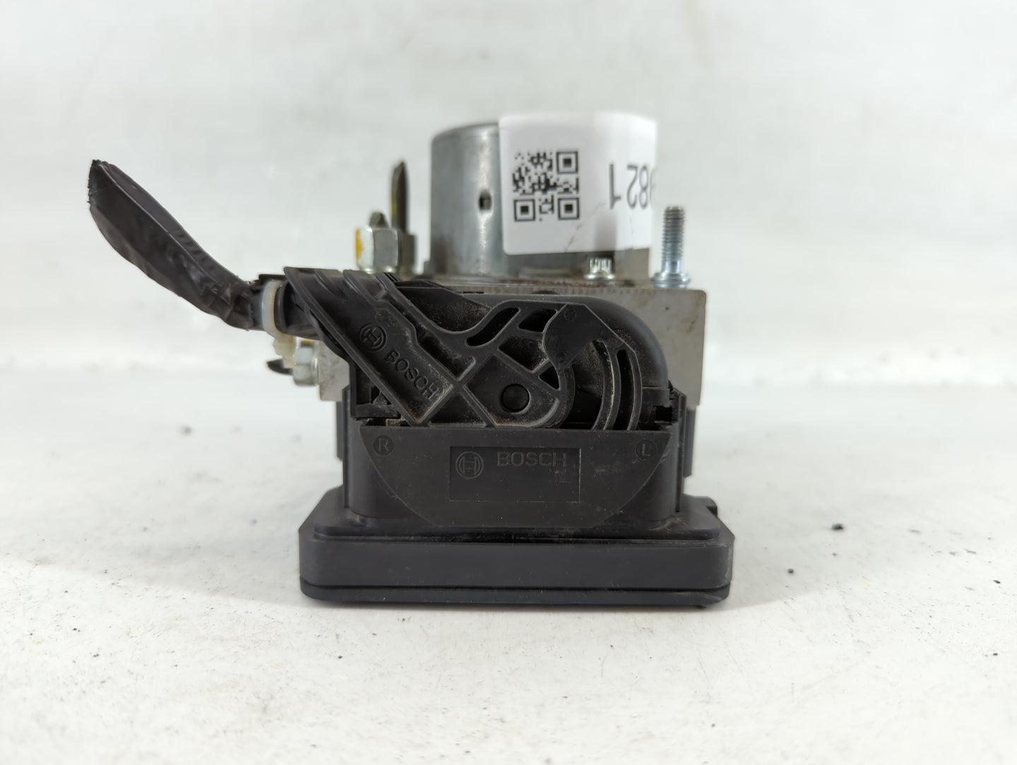 2019 Nissan Sentra ABS Pump Control Module Replacement P/N:47660 5UD0C Fits OEM Used Auto Parts - Oemusedautoparts1.com