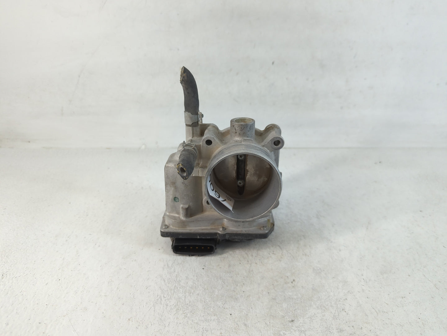 2013-2019 Nissan Sentra Throttle Body P/N:3RA60-01 E Fits Fits 2013 2014 2015 2016 2017 2018 2019 OEM Used Auto Parts - Oemu