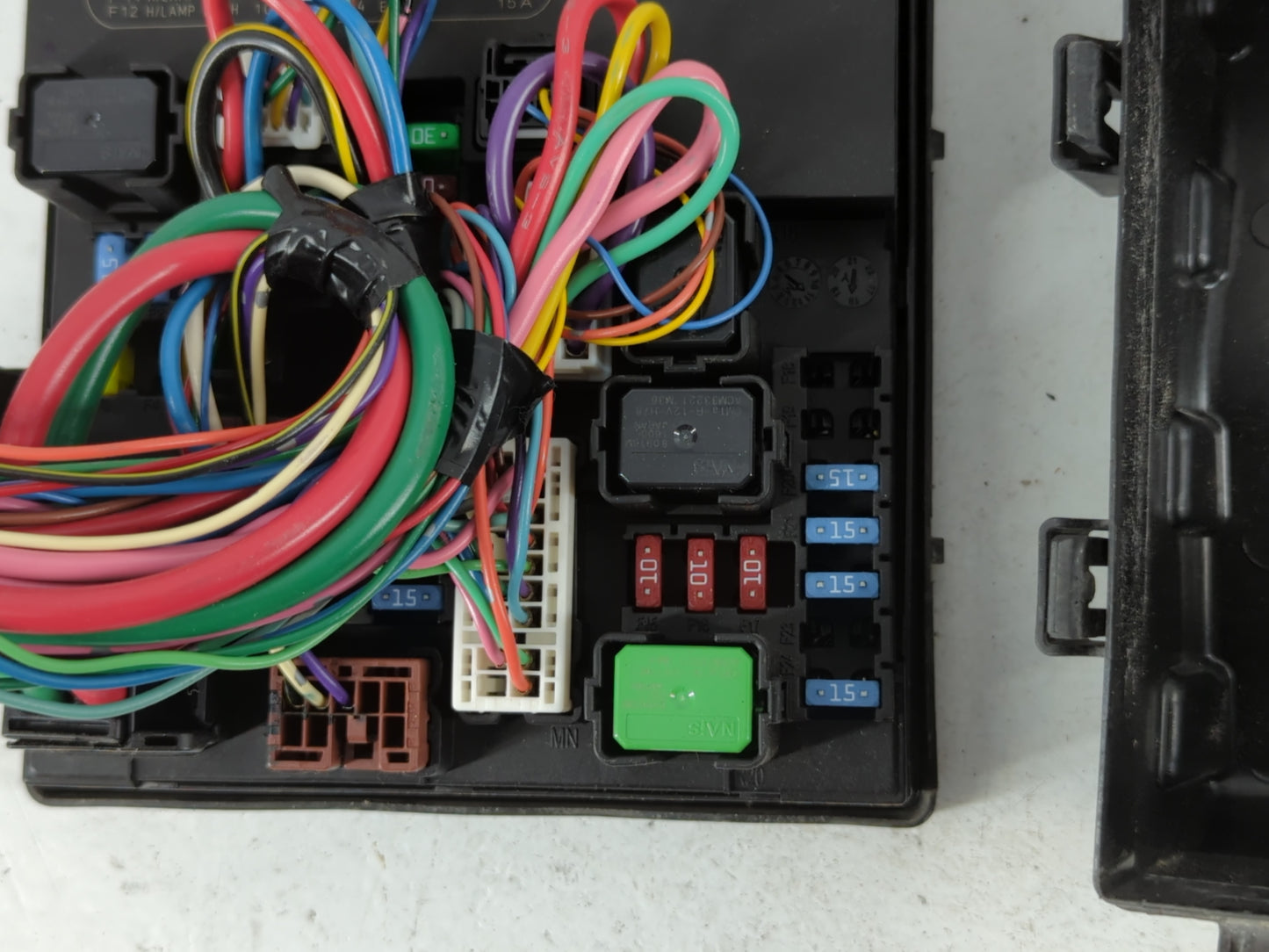 2013-2019 Nissan Sentra Fusebox Fuse Box Panel Relay Module P/N:284B7 33A3E Fits Fits 2013 2014 2015 2016 2017 2018 2019 OEM
